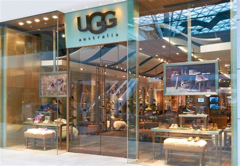 ugg store eaton centre